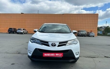 Toyota RAV4, 2015 год, 2 150 000 рублей, 2 фотография