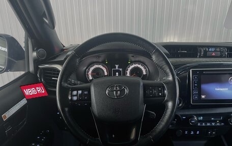 Toyota Hilux VIII, 2018 год, 3 799 000 рублей, 12 фотография
