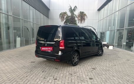 Mercedes-Benz V-Класс, 2018 год, 5 100 000 рублей, 6 фотография