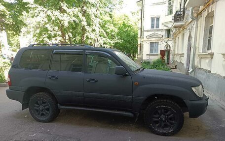 Toyota Land Cruiser 100 рестайлинг 2, 2007 год, 2 400 000 рублей, 2 фотография