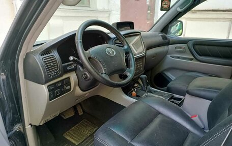 Toyota Land Cruiser 100 рестайлинг 2, 2007 год, 2 400 000 рублей, 7 фотография