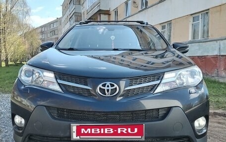 Toyota RAV4, 2013 год, 2 200 000 рублей, 2 фотография