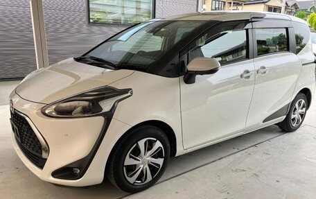 Toyota Sienta II, 2019 год, 973 000 рублей, 4 фотография