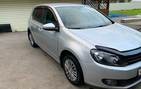 Volkswagen Golf VI, 2010 год, 800 000 рублей, 2 фотография