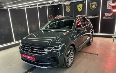 Volkswagen Tiguan II, 2021 год, 4 870 000 рублей, 1 фотография