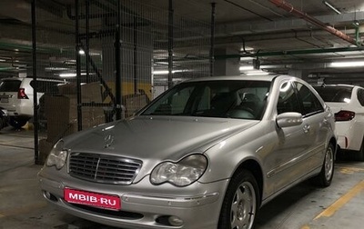 Mercedes-Benz C-Класс, 2002 год, 800 000 рублей, 1 фотография