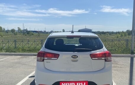 KIA Rio III рестайлинг, 2017 год, 1 400 000 рублей, 5 фотография