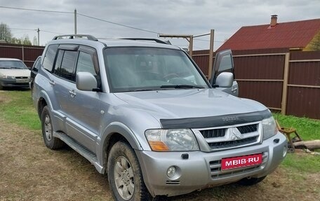 Mitsubishi Pajero III рестайлинг, 2005 год, 950 000 рублей, 1 фотография