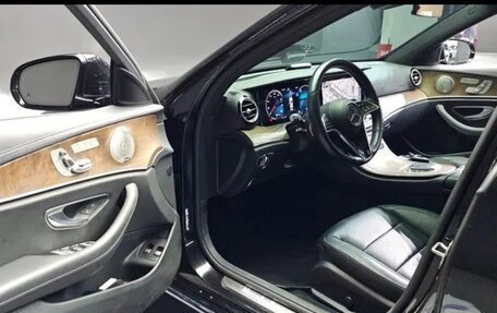 Mercedes-Benz E-Класс, 2021 год, 4 600 000 рублей, 7 фотография