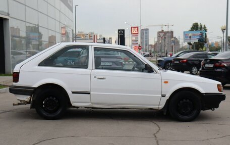 Mazda 323, 1987 год, 199 000 рублей, 4 фотография