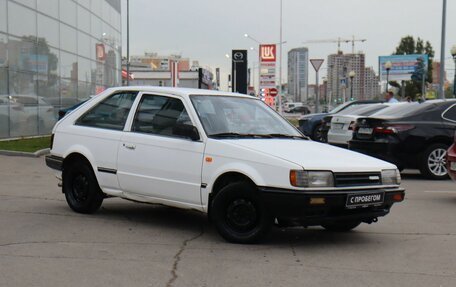 Mazda 323, 1987 год, 199 000 рублей, 3 фотография