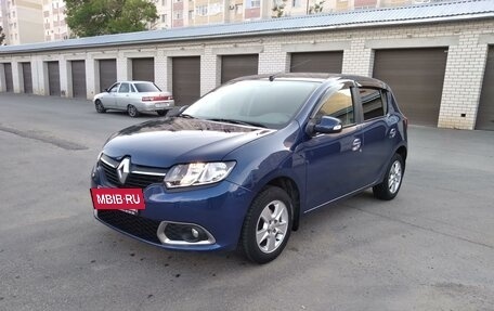 Renault Sandero II рестайлинг, 2014 год, 870 000 рублей, 2 фотография