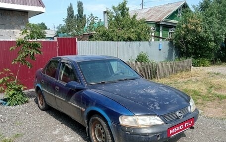 Opel Vectra B рестайлинг, 1998 год, 35 000 рублей, 2 фотография