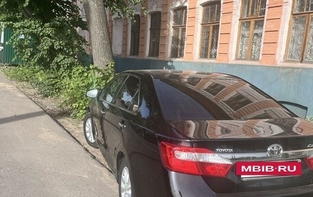 Toyota Camry, 2012 год, 1 690 000 рублей, 2 фотография