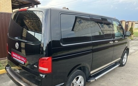 Volkswagen Caravelle T5, 2012 год, 2 300 000 рублей, 4 фотография