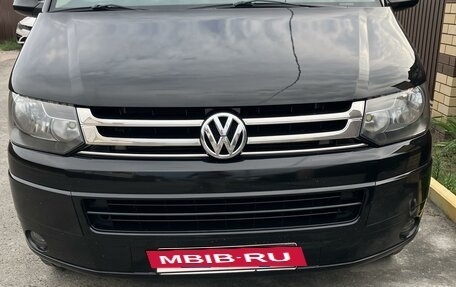 Volkswagen Caravelle T5, 2012 год, 2 300 000 рублей, 2 фотография