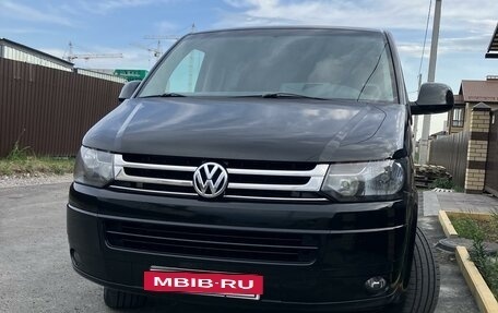 Volkswagen Caravelle T5, 2012 год, 2 300 000 рублей, 15 фотография