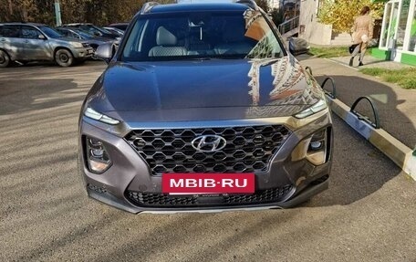 Hyundai Santa Fe III рестайлинг, 2018 год, 3 550 000 рублей, 2 фотография