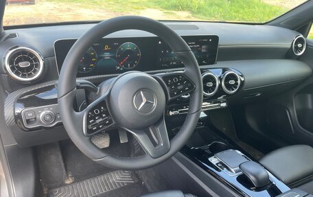 Mercedes-Benz A-Класс, 2019 год, 2 350 000 рублей, 8 фотография
