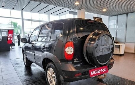 Chevrolet Niva I рестайлинг, 2011 год, 658 000 рублей, 7 фотография