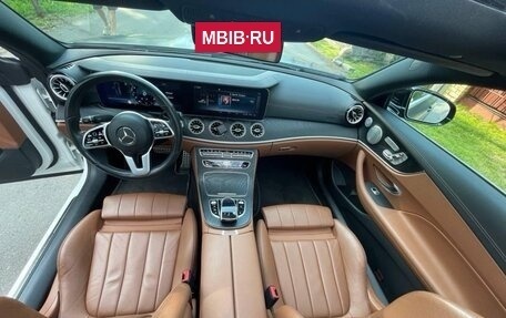 Mercedes-Benz E-Класс, 2019 год, 5 000 000 рублей, 4 фотография