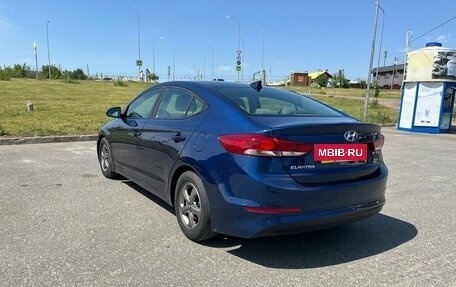 Hyundai Elantra VI рестайлинг, 2018 год, 1 350 000 рублей, 4 фотография