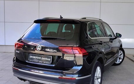 Volkswagen Tiguan II, 2017 год, 2 700 000 рублей, 6 фотография