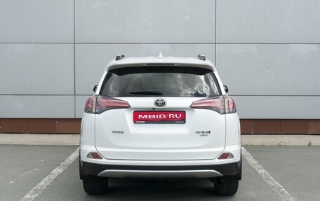 Toyota RAV4, 2018 год, 3 099 000 рублей, 4 фотография