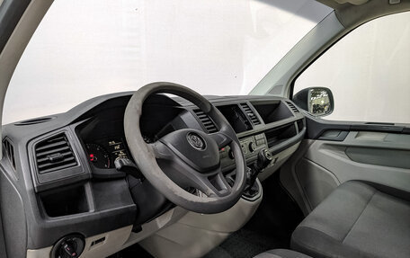 Volkswagen Transporter T6 рестайлинг, 2019 год, 1 730 000 рублей, 13 фотография