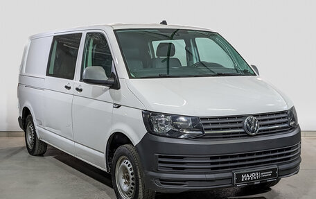 Volkswagen Transporter T6 рестайлинг, 2019 год, 2 250 000 рублей, 3 фотография