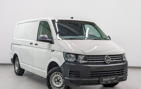 Volkswagen Transporter T6 рестайлинг, 2019 год, 1 730 000 рублей, 3 фотография