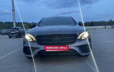 Mercedes-Benz E-Класс, 2016 год, 3 500 000 рублей, 11 фотография