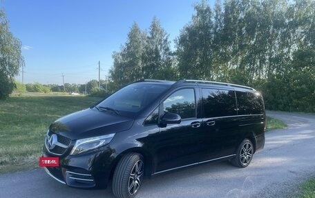 Mercedes-Benz V-Класс, 2019 год, 6 200 000 рублей, 5 фотография