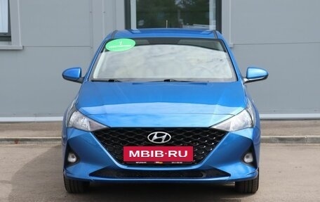 Hyundai Solaris II рестайлинг, 2021 год, 1 740 000 рублей, 2 фотография