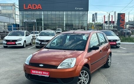 Ford Fiesta, 2004 год, 399 000 рублей, 1 фотография