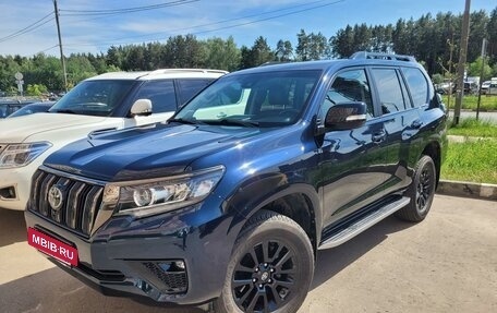 Toyota Land Cruiser Prado 150 рестайлинг 2, 2020 год, 7 500 000 рублей, 3 фотография