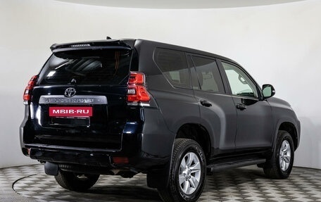 Toyota Land Cruiser Prado 150 рестайлинг 2, 2021 год, 6 297 000 рублей, 5 фотография