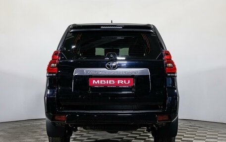 Toyota Land Cruiser Prado 150 рестайлинг 2, 2021 год, 6 297 000 рублей, 6 фотография