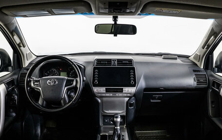 Toyota Land Cruiser Prado 150 рестайлинг 2, 2021 год, 6 297 000 рублей, 13 фотография