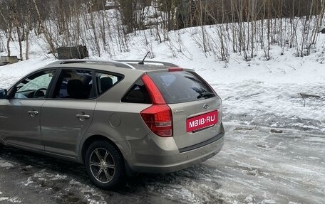 KIA cee'd I рестайлинг, 2010 год, 890 000 рублей, 3 фотография