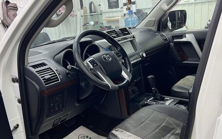 Toyota Land Cruiser Prado 150 рестайлинг 2, 2014 год, 3 800 000 рублей, 5 фотография