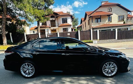 Toyota Camry, 2018 год, 3 250 000 рублей, 2 фотография