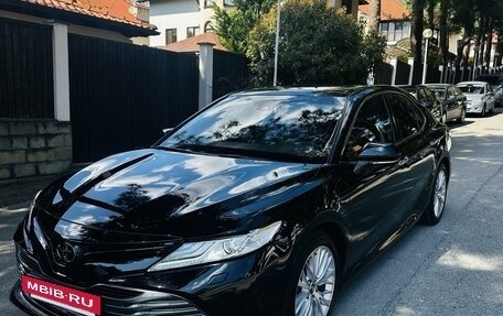 Toyota Camry, 2018 год, 3 250 000 рублей, 7 фотография