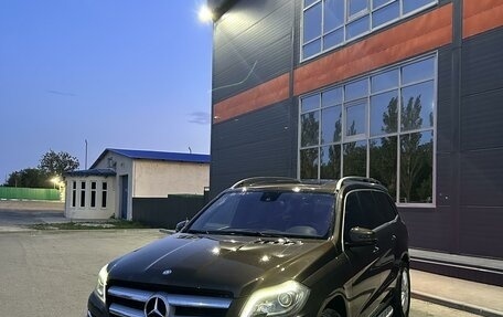 Mercedes-Benz GL-Класс, 2013 год, 2 680 000 рублей, 2 фотография