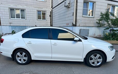 Volkswagen Jetta VI, 2012 год, 1 250 000 рублей, 2 фотография