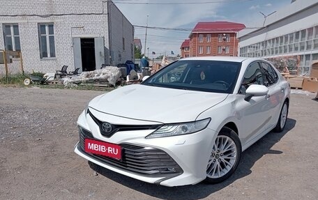 Toyota Camry, 2018 год, 2 999 000 рублей, 1 фотография