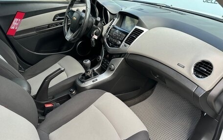 Chevrolet Cruze II, 2012 год, 880 000 рублей, 12 фотография