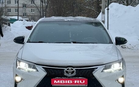 Toyota Camry, 2016 год, 1 850 000 рублей, 4 фотография