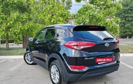 Hyundai Tucson III, 2018 год, 2 360 000 рублей, 6 фотография