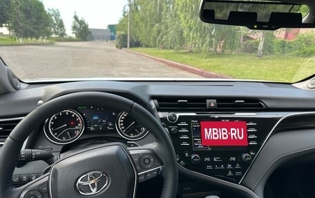 Toyota Camry, 2020 год, 4 000 000 рублей, 8 фотография